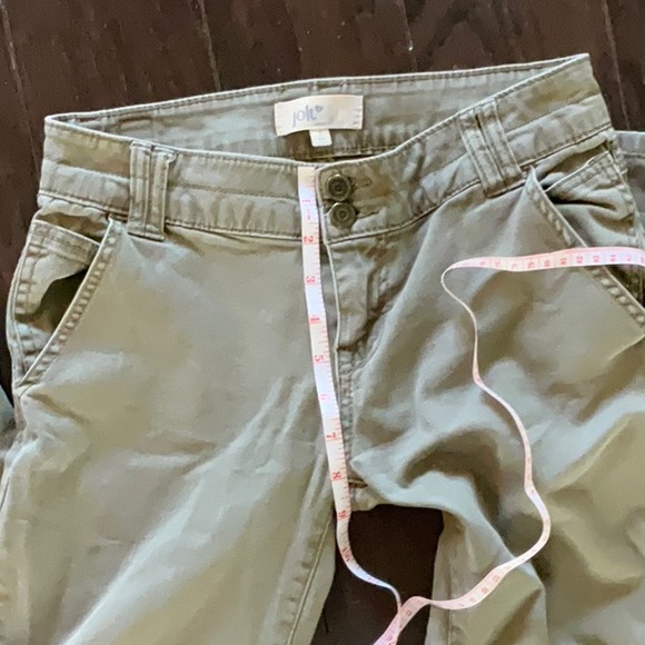 Khaki pants - Picture 8 of 9